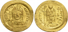 JUSTINIAN I (527-565). GOLD Solidus. Constantinople