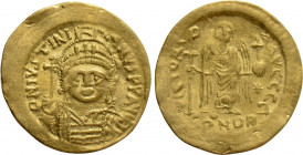 JUSTINIAN I (527-565). GOLD Solidus. Constantinople