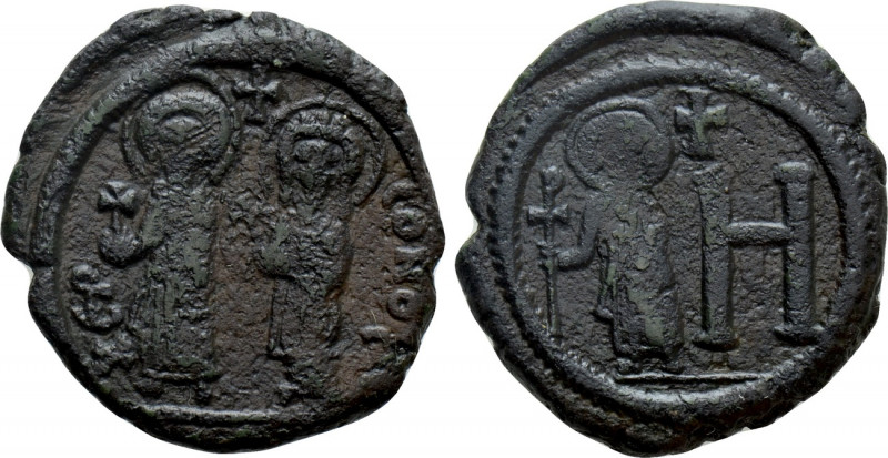 MAURICE TIBERIUS with CONSTANTIA and THEODOSIUS (582-602). Follis or 8 Pentanumm...