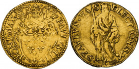 Roma. Paolo III (1534-1549), Alessandro Farnese. Scudo d'oro. D/ Stemma Farnese sormontato da palmetta e fogliami, chiavi decussate a doppio cordone e...