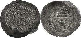 Venezia. Berengario Re di Italia (888-915) e Imperatore (915-924). Denaro scodellato. D/ Croce con estremità appuntite accantonata da quattro globetti...