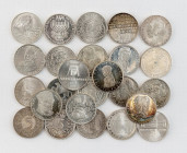 Bundesrepublik Deutschland
25 x 5 DM. Komplett von 1967-1979. Dabei auch: 2 x 5 DM Silberadler (1951, 1971). Si. 625, 276 g.