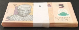 Nigeria, 5 Naira, 2019, UNC, p38, BUNDLE
(Total 100 Banknotes)
Estimate: USD 25 - 50