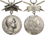 Orden deutscher Länder Sächsische Herzogtümer ab 1826
Silberne Verdienstmedaille mit Schwerterspange "1917" Verliehen 1917. Porträt Carl Eduard Herzo...