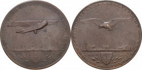 Slg. Joos - Medaillen, Plaketten, Abzeichen der Luftfahrt 1783-1945
 Bronzemedaille 1924 (unsigniert) Erster Flug von Holland nach Niederländisch-Ind...