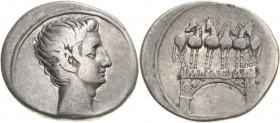 Kaiserzeit
Augustus 27 v. Chr.-14 n. Chr Denar 29 v. Chr., Rom Kopf nach rechts / Triumphbogen, mit IMP CAESAR am Architraph RIC 267 C. 123 Kampmann ...