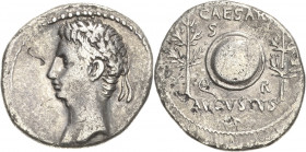 Kaiserzeit
Augustus 27 v. Chr.-14 n. Chr Denar 19/18 v. Chr. Caesaraugusta/Hispania Kopf mit Lorbeerkranz nach links / Schild mit CL V umgeben von SP...