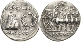 Kaiserzeit
Augustus 27 v. Chr.-14 n. Chr Denar 18 v. Chr. Colonia Patricia/Hispania? Toga Picta über Tunica Palmata zwischen Aquila und Lorbeerkranz,...