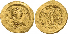 Anastasius I. 491-518 Tremissis 492/507, Konstantinopel Brustbild mit Diadem nach rechts, DN ANASTASIVS PP AVG / Victoria eilt nach rechts, hält Kranz...