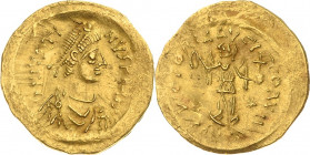 Justinus II. 565-578 Tremissis 565/567, Constantinopel Brustbild mit Diadem nach rechts, DN IVSTINVS PP AVG / Victoria steht mit Kranz und Kreuzglobus...