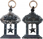 FREEMASONRY
Type : Médaille, Bijou franc-maçonnique, Temple 
Date : n.d. 
Metal : silver plated metal 
Diameter : 28  mm
Weight : 3,33  g.
Edge : liss...