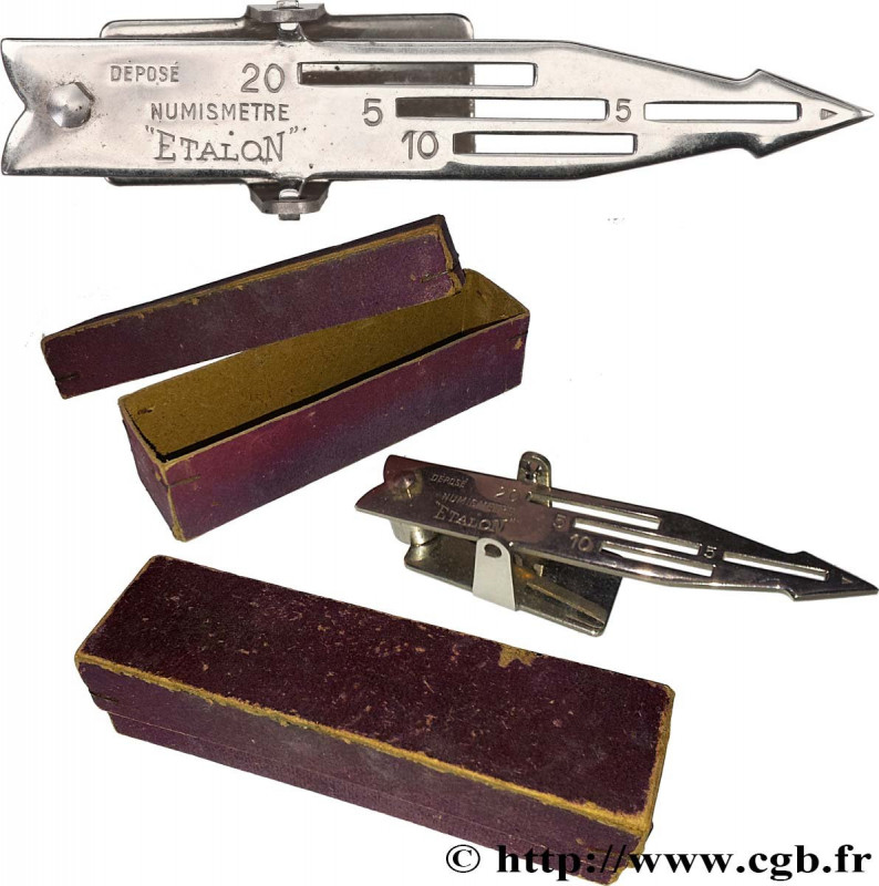 SCALE
Type : Balance pour monnaies françaises - NUMISMETRE 
Date : XXe siècle 
M...