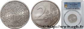 FRANCE
Type : 2 Euro ARBRE, monométallique 
Date : 2001 
Mint name / Town : Pessac 
Quantity minted : - 
Metal : copper nickel 
Diameter : 25,75  mm
O...