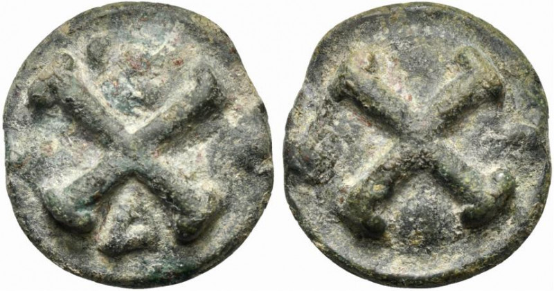 Apulia, Luceria, Cast Quincunx, ca. 217-212 BC; AE (g 40,07; mm 33); Wheel of fo...