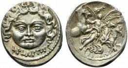 L. Plautius Plancus, Denarius, Rome, 47 BC; AR (g 3,86; mm 19; h 7); Head of Medusa facing; below, L PLAVTIVS, Rv. Victory facing, holding palm branch...