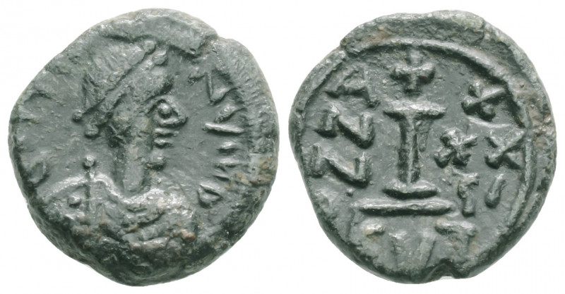Byzantine
Justinian I. (527-565 AD) Kyzikos
AE Decanummium (16.7mm, 3.9g)
Obv : ...