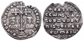 Basil II Bulgaroktonos, with Constantine VIII AD 976-1025. Constantinople. Miliaresion AR ЄҺ τOVτω ҺICA τ ' ЬASILЄIC CωҺSτ ', cross crosslet with cent...