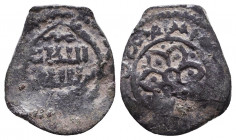 Islamic Coins, Ae. Reference: Condition: Very Fine 

 Weight: 1,6 gr Diameter: 16,9 mm