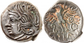 Bituriges Cubes. Bronze CASIANDIDOS ND (c.80-50 avant J.-C.).
Av. Tête à gauche, la chevelure abondante et le cou orné d’un torque. 
Rv. Aigle de fa...