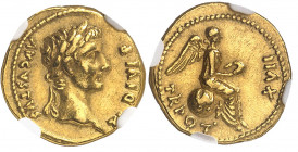 Tibère (14-37). Quinaire 15-16, Lyon.
NGC XF 5/5 3/5 (5783262-001).
Av. TI DIVI F AVGVSTVS. Buste à droite, la tête laurée. 
Rv. TR POT XVII. Victo...