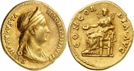 Sabine (128-136). Aureus 129, Rome.
Av. SABINA AVGVSTA HADRIANI AVG P P. Buste diadémé et drapé à droite, avec la stéphané. 
Rv. CONCOR - DIA AVG. L...
