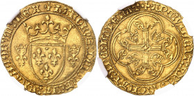 Charles VII (1422-1461). Écu d’or à la couronne 3e type, ou écu neuf, 1ère émission ND (1436), Montpellier.
NGC AU 58 (5784009-041).
Av. +. KAROLVS:...