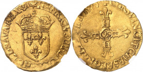 Henri IV (1589-1610). Écu d’or au soleil, 2e type 1595, &, Aix-en-Provence.
NGC MS 61 (2112845-015).
Av. (à 12 h.) HENRICVS. IIII. D. G. FRANC. ET. ...