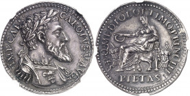 Milan, Charles Quint (1516-1554). Médaille monétiforme ou teston à la Piété, par Leone Leoni ND (c.1535), Milan.
NGC AU 53 (5785793-005).
Av. IMP. C...