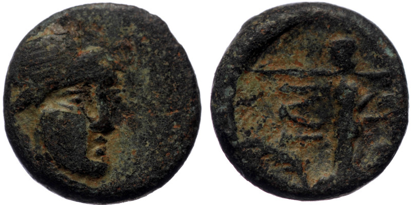 Troas, Ilion, AE (Bronze, 12,5 mm, 1,67 g), ca. 133-119 BC.
Obv: Helmeted head o...