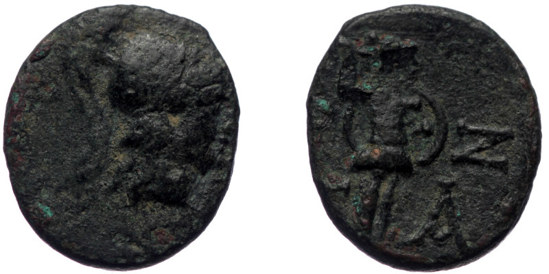 Aeolis. Temnos. Ae (2nd-1st centuries BC).
Obv: Helmeted head of Athena right.
R...