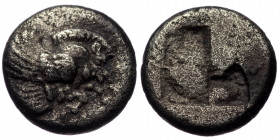 Ionia, Clazomene, AR diobol (Silver, 9,2 mm, 1,07 g), 5th century BC. 
Obv: Forepart of winged boar right. 
Rev: Quadripartite incuse square.
Ref: BMC...