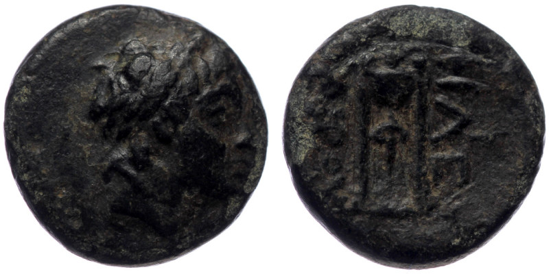 Kings of Pergamon. Philetairos (281-263 BC). AE (Bronze, 1.33. 11mm)
Obv: Laurea...