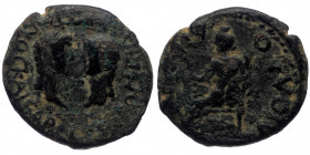 Lycaonia, Laodicea Catacecaumene AE (Bronze, 6.14g, 20mm) Times of Vespasian, Titus and Domitian Caesares (69-79) 
Obv: ΤΙΤΟϹ ΚΑΙ ΔΟΜΙΤΙΑΝΟϹ ΚΑΙϹΑΡƐϹ;...