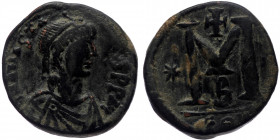 Anastasius I AE follis (Bronze, 9.21g, 21mm) Constantinople. 491-518. 
Obv: DN ANASTASIVS PP AVG, pearl-diademed, draped and cuirassed bust right. 
Re...
