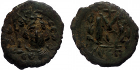 ISLAMIC, Time of the Rashidun. Pseudo-Byzantine types. Follis (Bronze, 23mm, 5.01g) imitating a follis of Constans II, uncertain mint, circa 24/5-27/8...