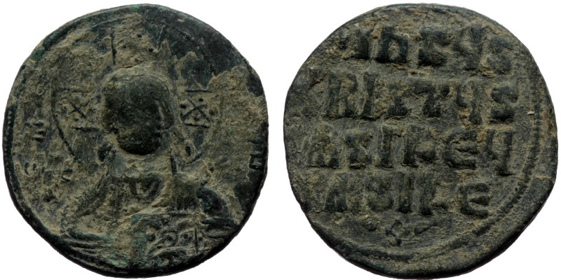 Basil II (976-1025) Æ Anonymous Follis (Bronze, 12.09g, 25mm). Constantinople 
O...