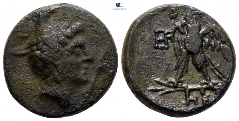 Kings of Macedon. Uncertain mint. Perseus 179-168 BC. 
Bronze Æ

19 mm, 5,67 ...