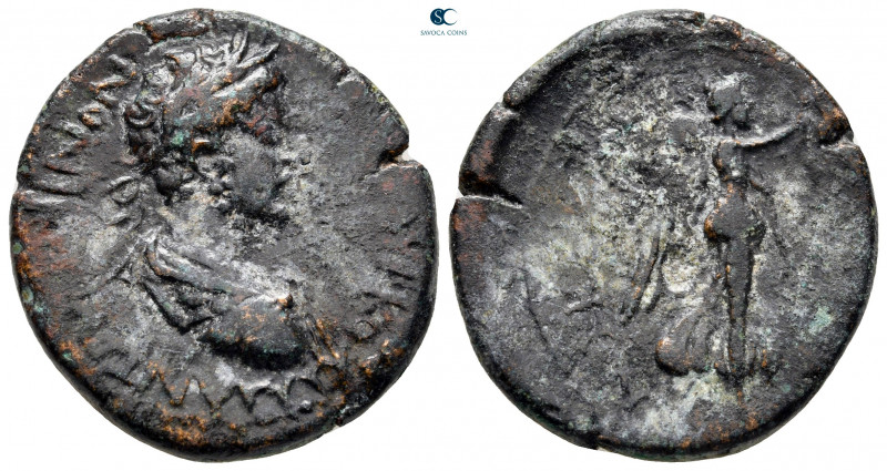 Macedon. Thessalonica. Commodus AD 180-192. 
Bronze Æ

27 mm, 9,73 g



n...