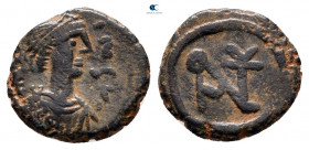 Anastasius I AD 491-518. Constantinople. Nummus Æ