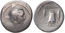 WAHRROMANE REPUBBLICANE - LIVINEIA - L. Livineius Regulus (42 a.C.) - Denario B. 13; Cr. 494/29 (AG g. 3,59)
 

meglio di MB