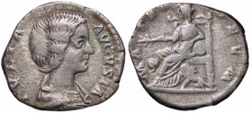 WAHRROMANE IMPERIALI - Giulia Domna (moglie di S. Severo) - Denario C. 123; RIC S564 (AG g. 2,54)
 

qBB