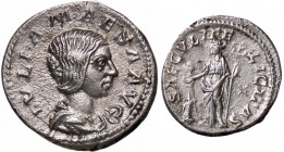 WAHRROMANE IMPERIALI - Giulia Maesa (ava di Elagabalo) - Denario C. 45; RIC 271 (AG g. 3,02)
 

qBB