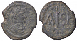 WAHRBIZANTINE - Giustiniano I (527-565) - 16 Nummi (Tessalonica) Ratto 574; Sear 175 (AE g. 5,52)
 

qBB