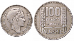 WAHRESTERE - ALGERIA - Occupazione Francese (1839-1962) - 100 Franchi 1952 NI Colpetto
 Colpetto

BB+