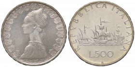 WAHRREPUBBLICA ITALIANA - Repubblica Italiana (monetazione in lire) (1946-2001) - 500 Lire 1970 - Caravelle Mont. 14 AG
 

FDC
