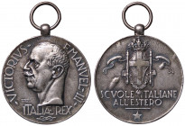 WAHRMEDAGLIE - SAVOIA - Vittorio Emanuele III (1900-1943) - Medaglia Scuole italiane all'estero MB Ø 30
 

BB+