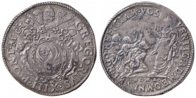 Gregorio XIII (1572-1585) Testone - Munt. 74 AG (g 9,44) RR Questo lotto è già in possesso del certificato di esportazione rilasciato dal Ministero de...