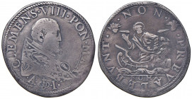 Clemente VIII (1592-1605) Testone - Munt. Manca e MIR Manca AG (g 9,21) RRRRR Moneta inedita poiché il busto del pontefice è notevolmente più piccolo ...