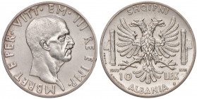 Vittorio Emanuele III (1900-1946) Albania - 10 Lek 1939 Anno XVII Prova - Nomisma P45 AG (g 10,00) RRRR
FDC