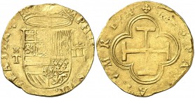 s/d. Felipe II. Toledo. M. 2 escudos. (Cal. falta) (Tauler 63a, mismo ejemplar). 6,75 g. Único ejemplar conocido con el valor normal y con el reverso ...